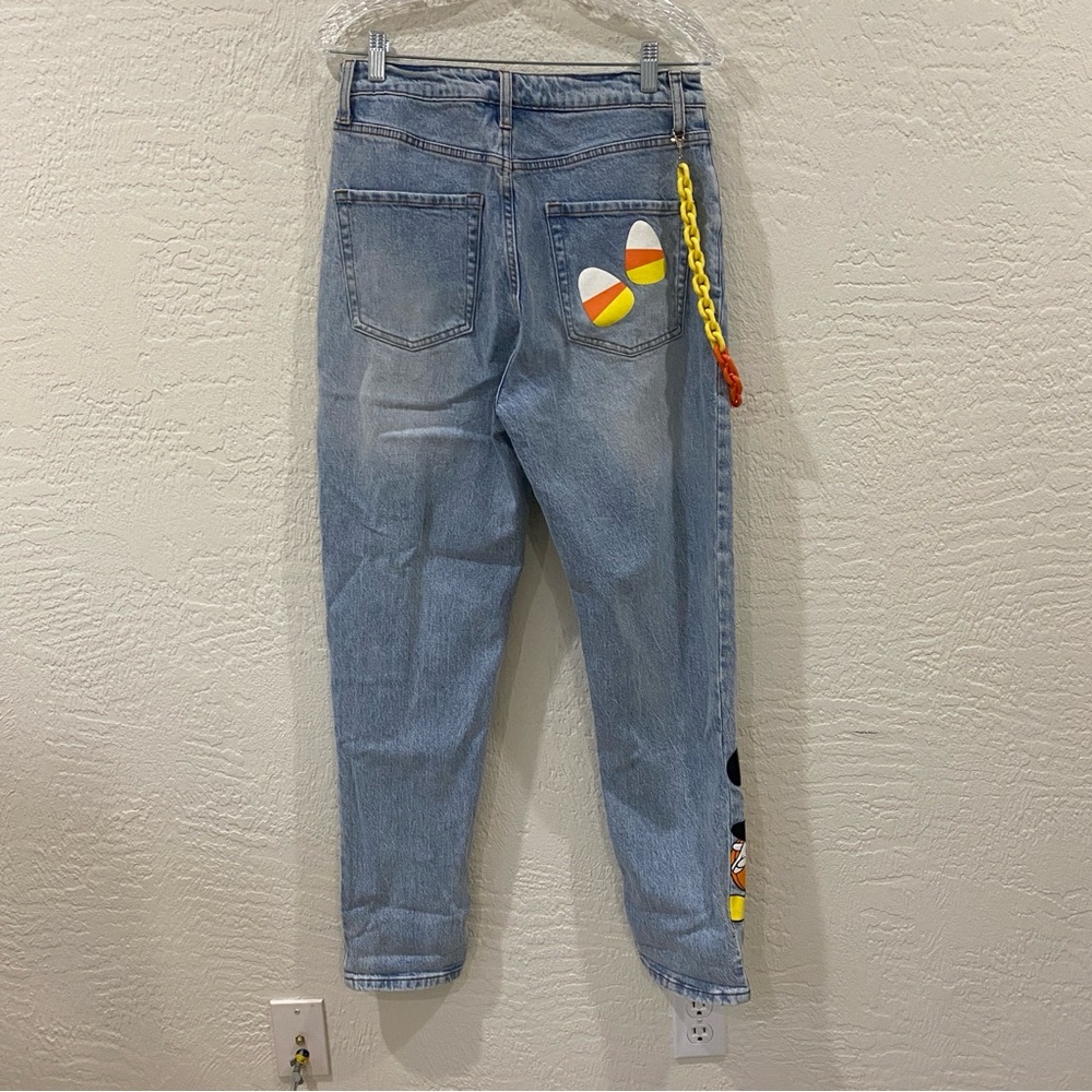 Her Universe Disney Halloween Candy Corn Chain Mom Jeans - junior sz 7 - cotton - Picture 11 of 11